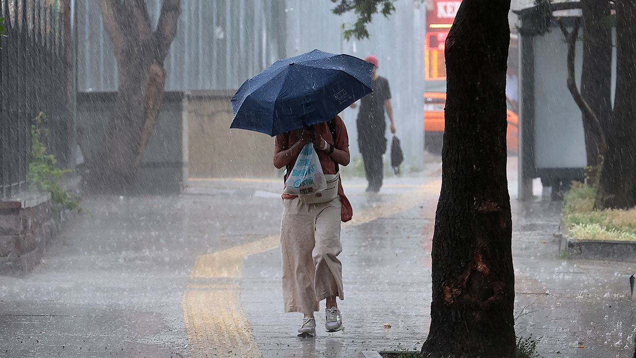 Meteoroloji, AKOM ve AFAD'dan peş peşe uyarı! "Tedbirli olun, çok kuvvetli geliyor" - Sayfa 6