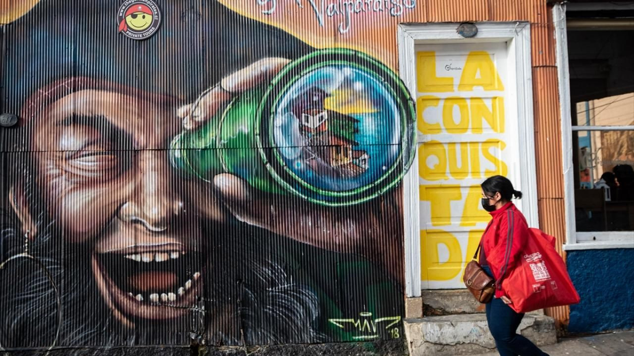 Şili’nin Valparaiso şehrinde sanat sokaklara yansıdı - Sayfa 10