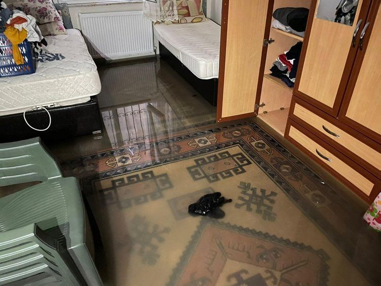 Yollar yine göle döndü! Vatandaşlar İBB'ye isyan bayrağını açtı - Sayfa 6