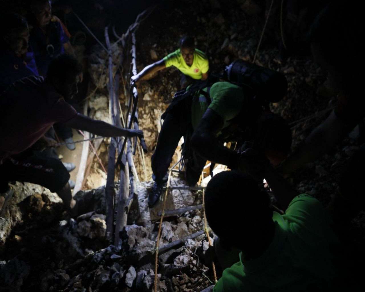 Tüyler ürperten olay! Define aramak için kuyu açan 2 kişi canından oldu - Sayfa 7