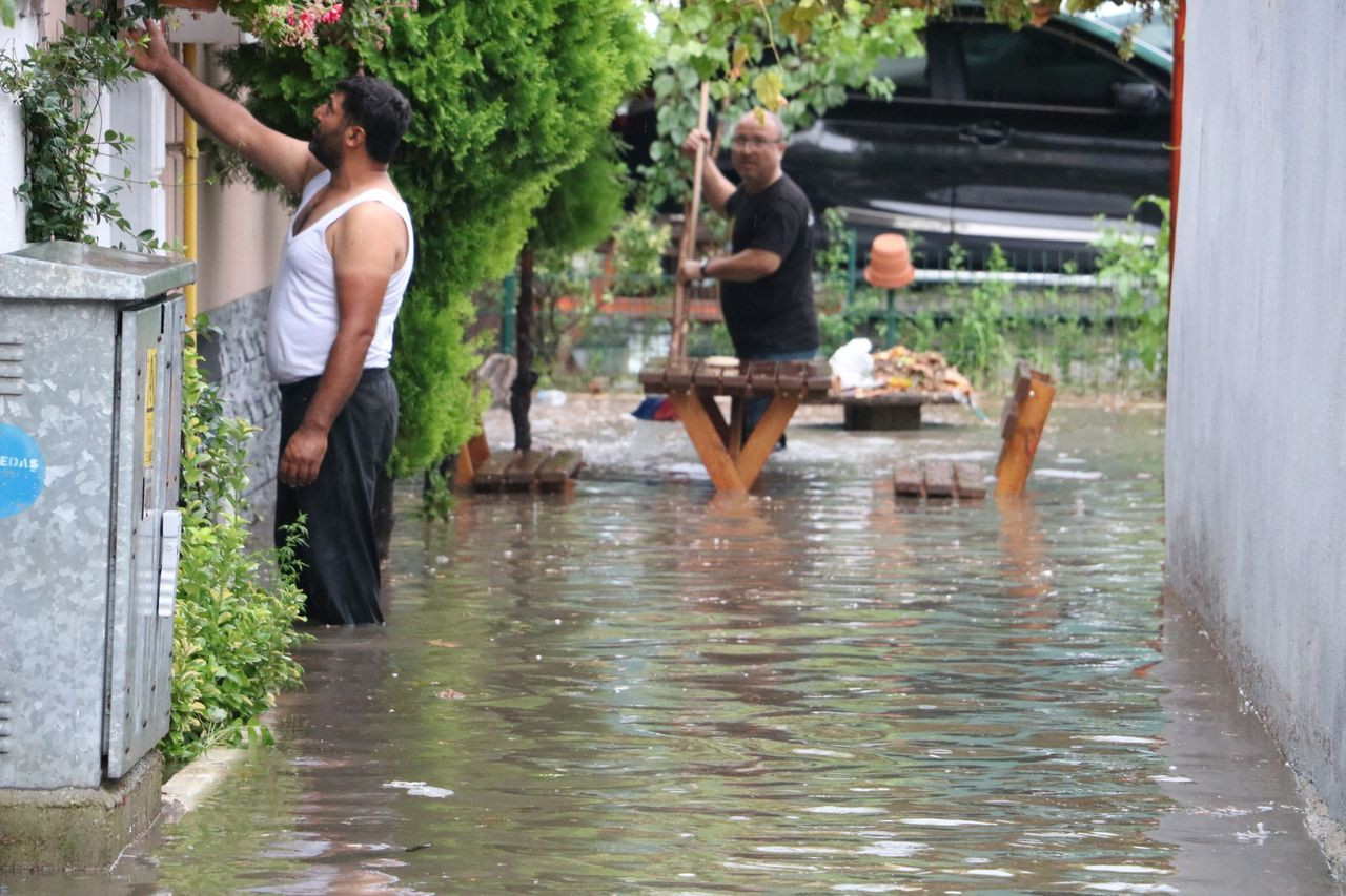 Edirne’de evleri su bastı! Vatandaşlar CHP'li belediyeye isyan etti - Sayfa 7