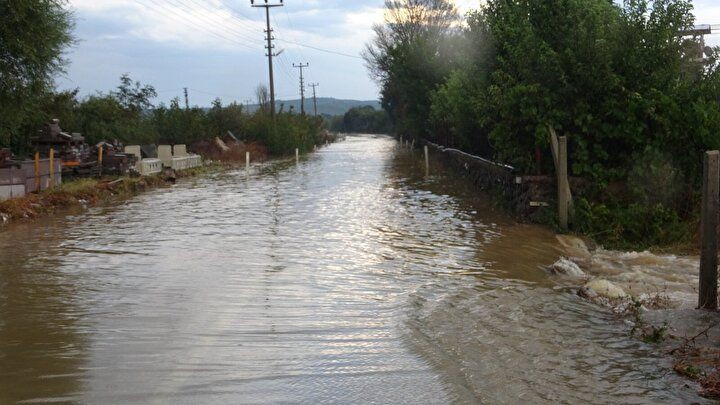 Çanakkale'de sağanak yağış: Yol çöktü! Köye giriş çıkış yapılamıyor... - Sayfa 15