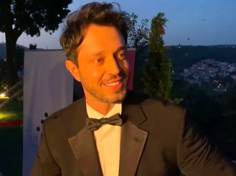 Düğünlerine ünlü yağdı! Demet Özdemir ve Oğuzhan Koç evlendi - Sayfa 17