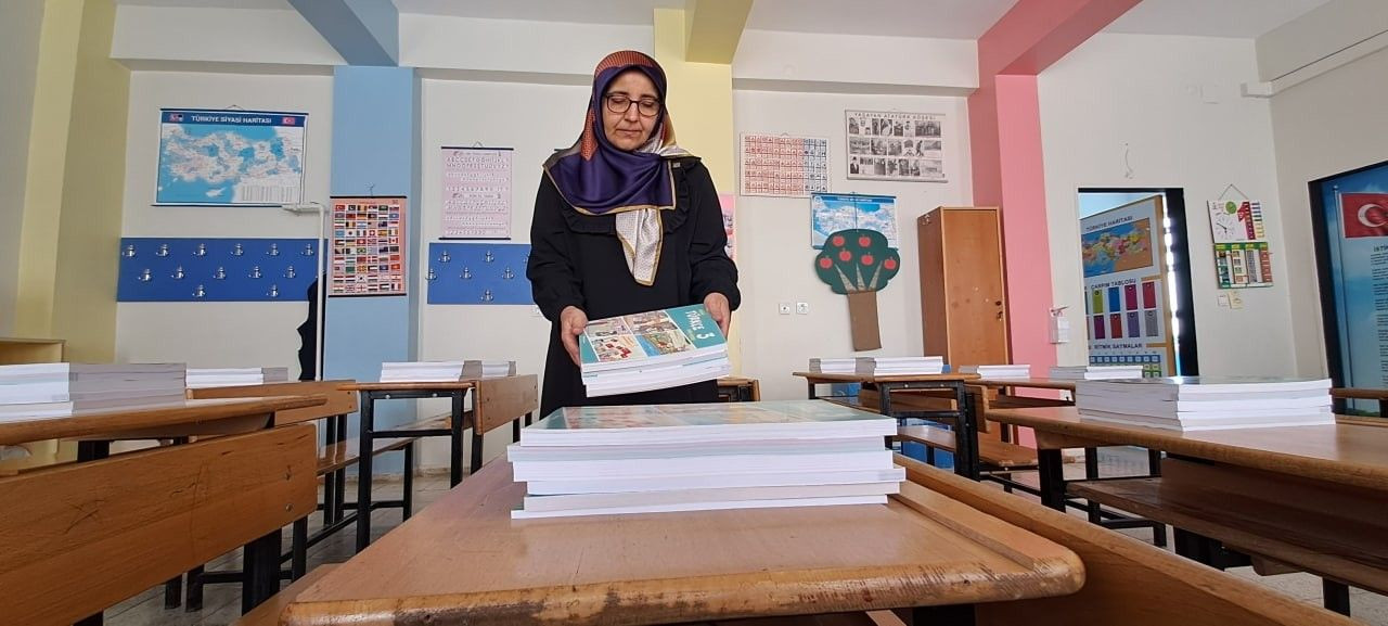 Yardımcı ders kitapları okul sıralarında öğrencileri bekliyor - Sayfa 5