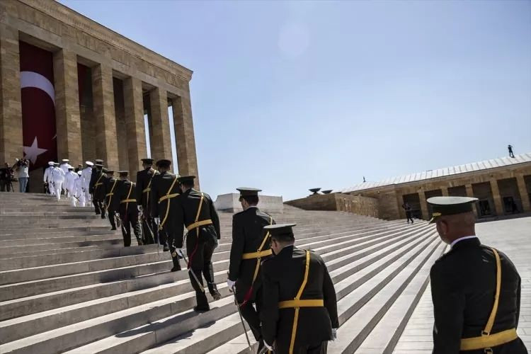 Cumhurbaşkanı Erdoğan ve devlet erkanı Anıtkabir'de! İşte önemli anlar... - Sayfa 35