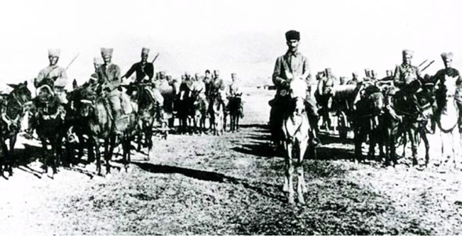 Türk Kurtuluş Savaşı'nın zaferle taçlandığı gün: Büyük Taarruz'un ardından 100 yıl geçti - Sayfa 12