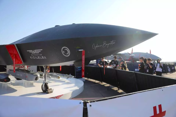 Bayraktar Karadeniz ilk kez görücüye çıktı: Ziyaretçiler büyük ilgi gösterdi - Sayfa 6