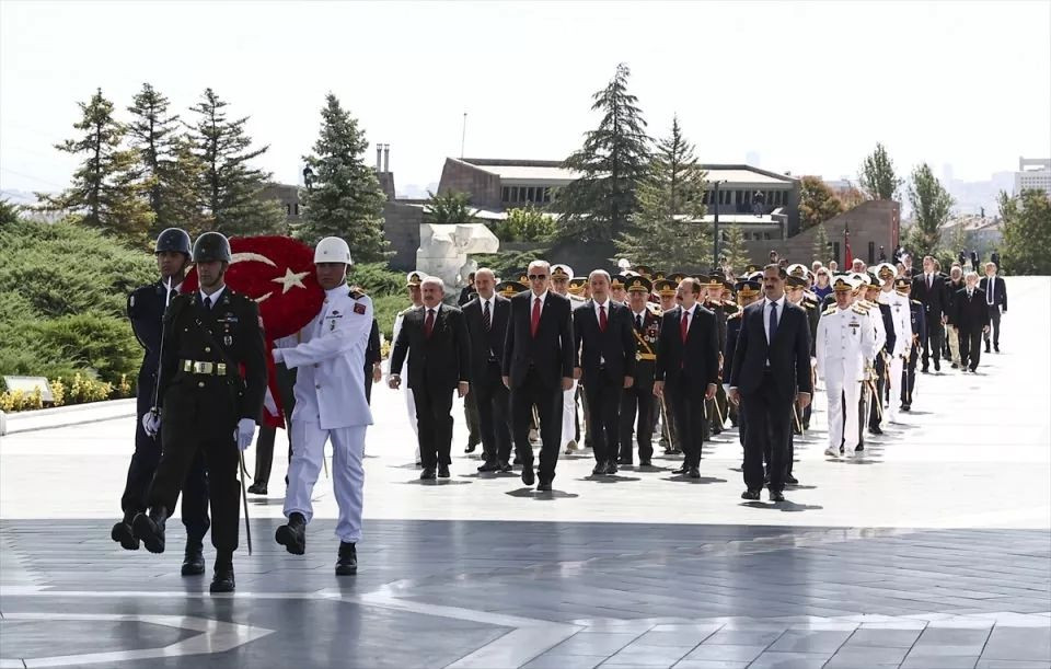 Cumhurbaşkanı Erdoğan ve devlet erkanı Anıtkabir'de! İşte önemli anlar... - Sayfa 6
