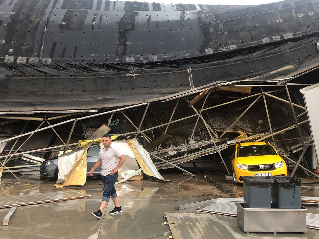 Bursa'da sağanak sel oldu! Ev ve iş yerlerini su bastı - Sayfa 5