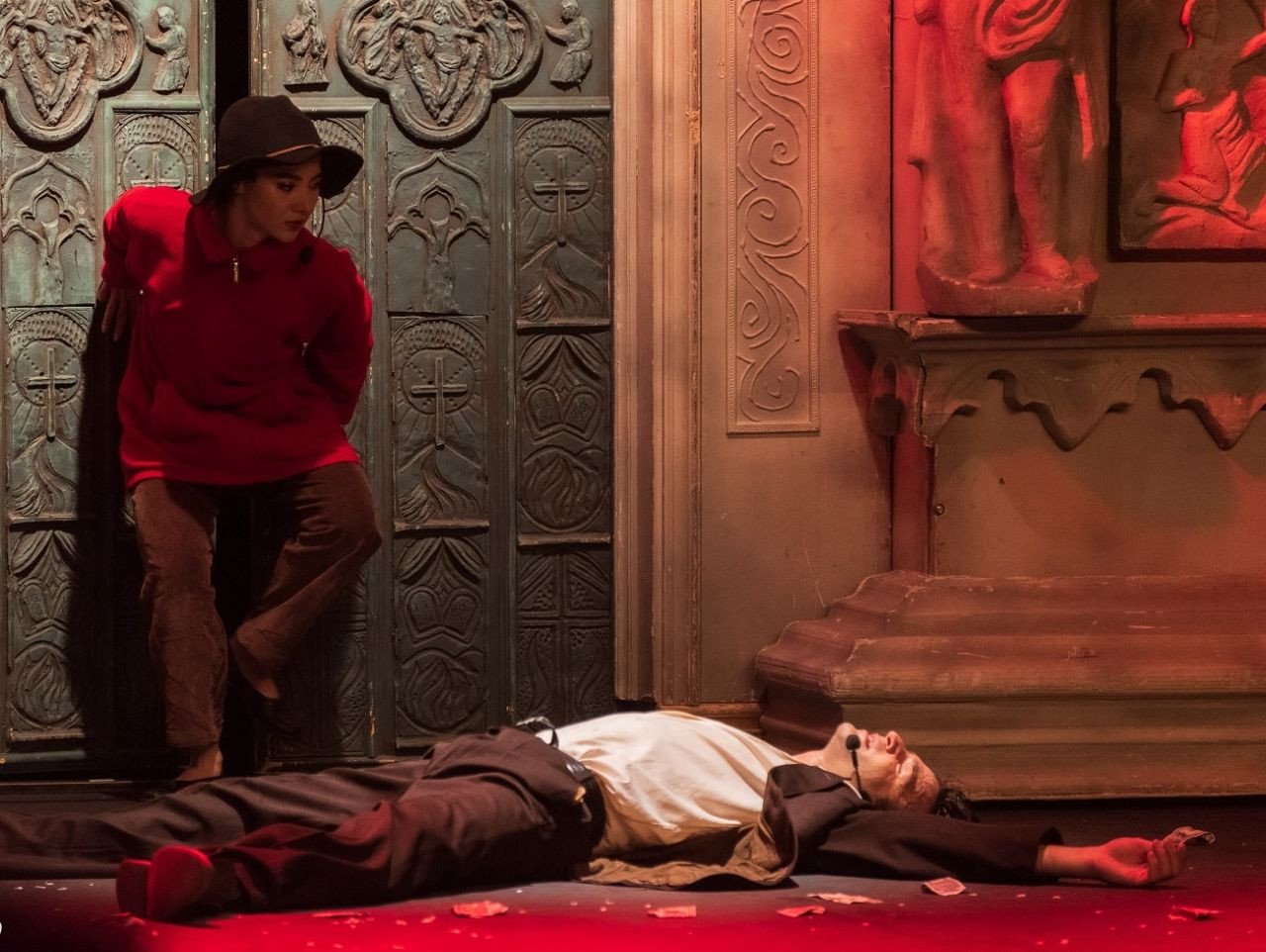 'Çingeneler Zamanı' filmi tiyatro sahnesinde izleyiciyle buluşuyor - Sayfa 12