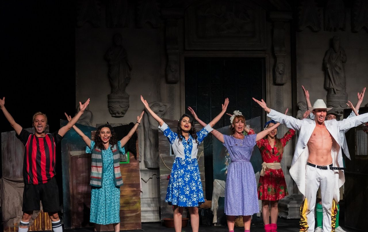 'Çingeneler Zamanı' filmi tiyatro sahnesinde izleyiciyle buluşuyor - Sayfa 5