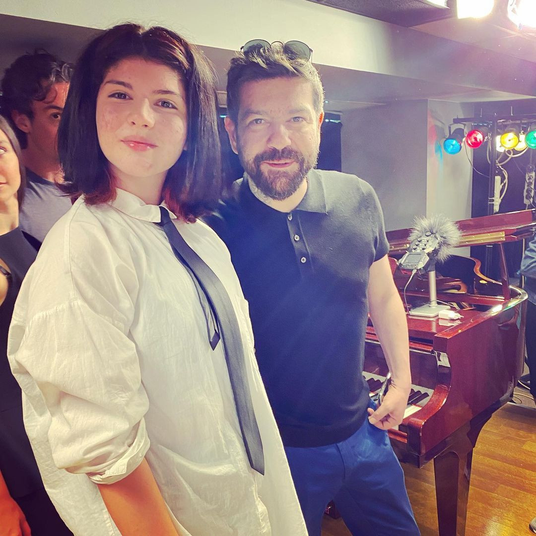 Rıza Esendemir ile Yeşim Vatan'ın kızları Eceşan kocaman oldu! Boyu babasını geçti - Sayfa 10