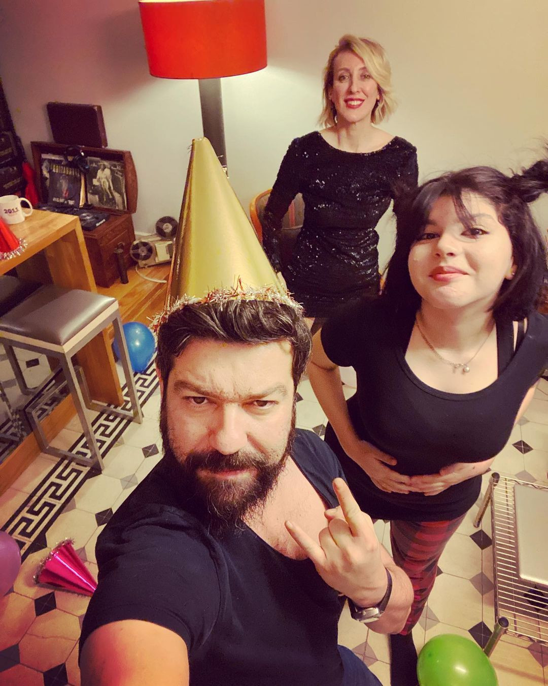 Rıza Esendemir ile Yeşim Vatan'ın kızları Eceşan kocaman oldu! Boyu babasını geçti - Sayfa 24