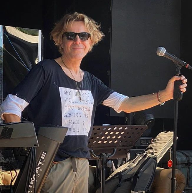 60'ına merdiven dayayan Soner Arıca son haliyle yarı yaşındakilere taş çıkarttı! İşte şimdiki görüntüsü... - Sayfa 34