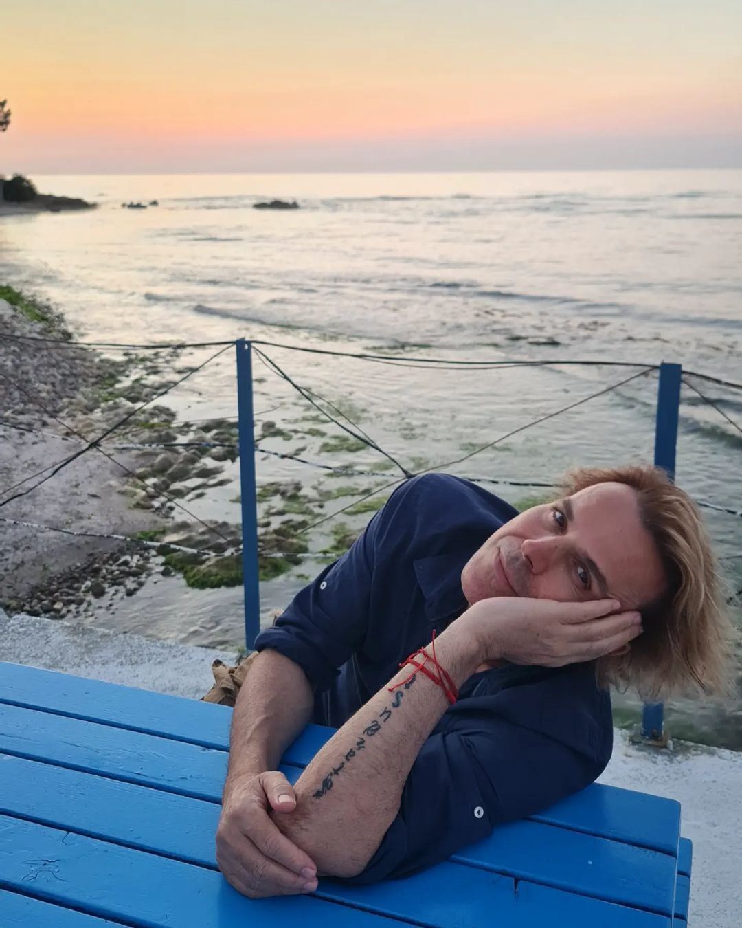 60'ına merdiven dayayan Soner Arıca son haliyle yarı yaşındakilere taş çıkarttı! İşte şimdiki görüntüsü... - Sayfa 38