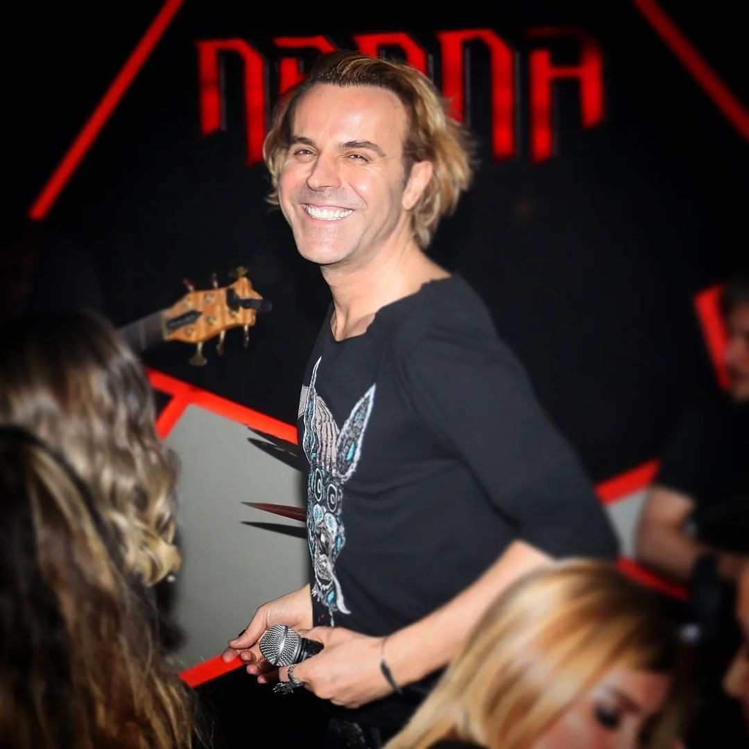 60'ına merdiven dayayan Soner Arıca son haliyle yarı yaşındakilere taş çıkarttı! İşte şimdiki görüntüsü... - Sayfa 22