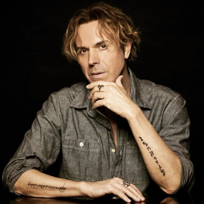 60'ına merdiven dayayan Soner Arıca son haliyle yarı yaşındakilere taş çıkarttı! İşte şimdiki görüntüsü... - Sayfa 26