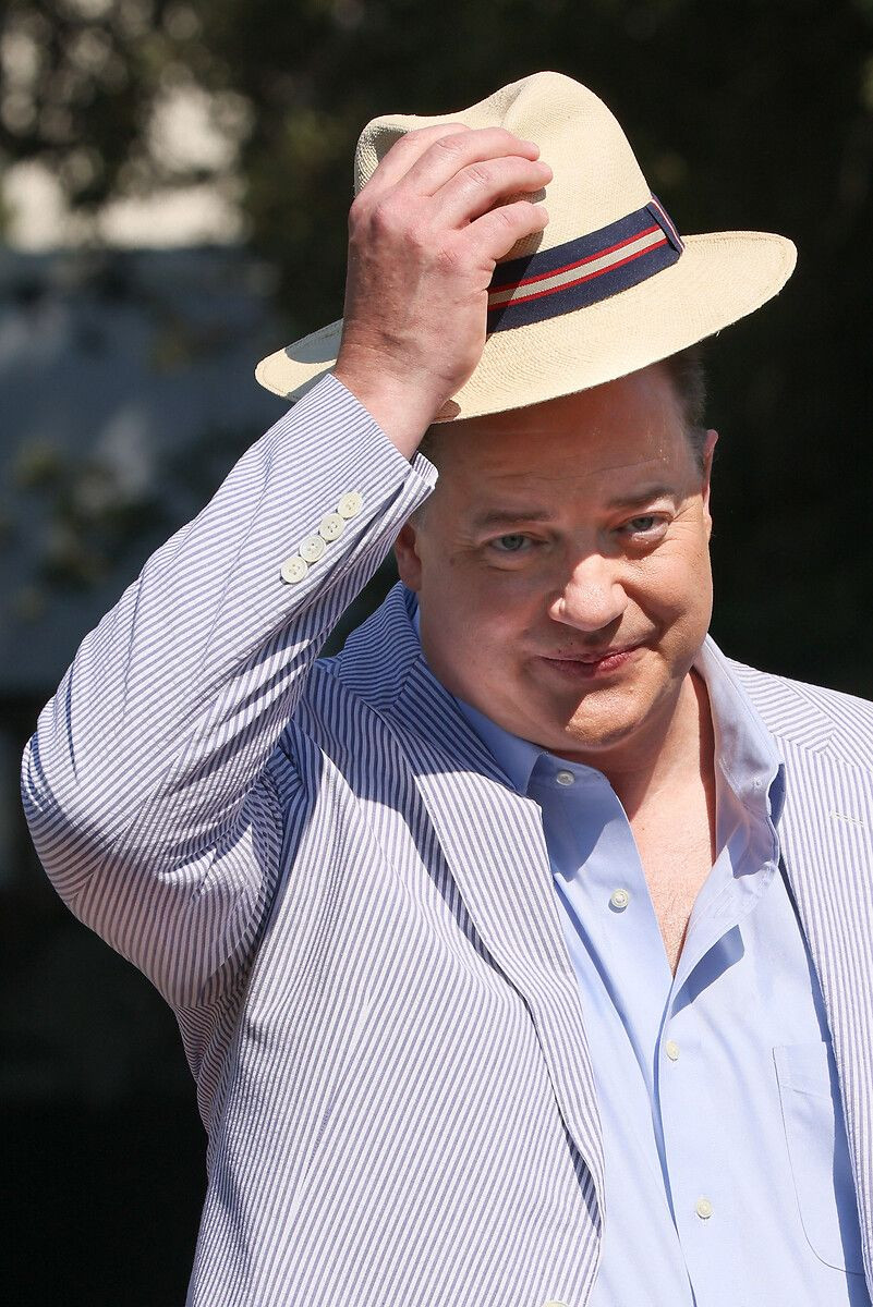 Brendan Fraser tanınmaz halde! Rolü için 270 kiloya çıktı - Sayfa 7
