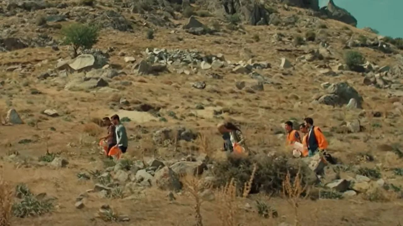 Gönül Dağı Dizisi Şaşırtmaya Devam Ediyor! Onu Görenler Gözlerine İnanamadı - Sayfa 6