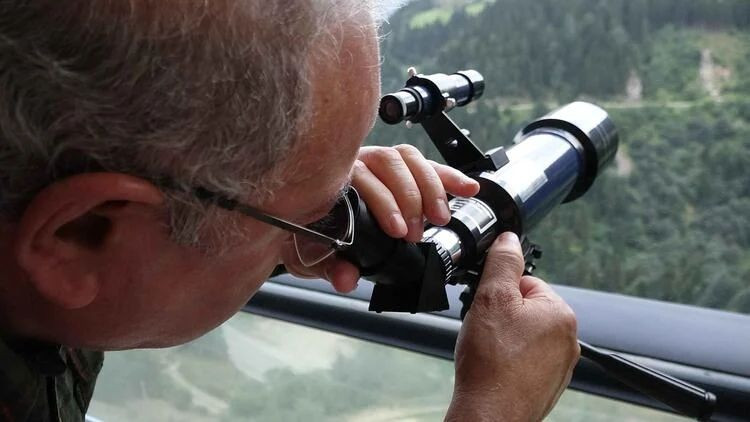 Prof. Dr. Mikdat Kadıoğlu Maçka'daki dağ evine dadanan boz ayıyı teleskop-dürbünle takibe aldı - Sayfa 11