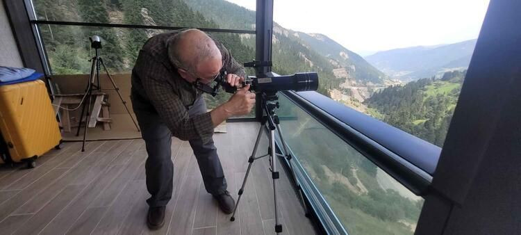 Prof. Dr. Mikdat Kadıoğlu Maçka'daki dağ evine dadanan boz ayıyı teleskop-dürbünle takibe aldı - Sayfa 14