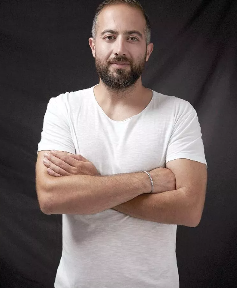 Şimdiki halini tanıyamayacaksınız! Avlu'nun Hüso'su Hüseyin Turunç değişimiyle dudak uçuklattı - Sayfa 10