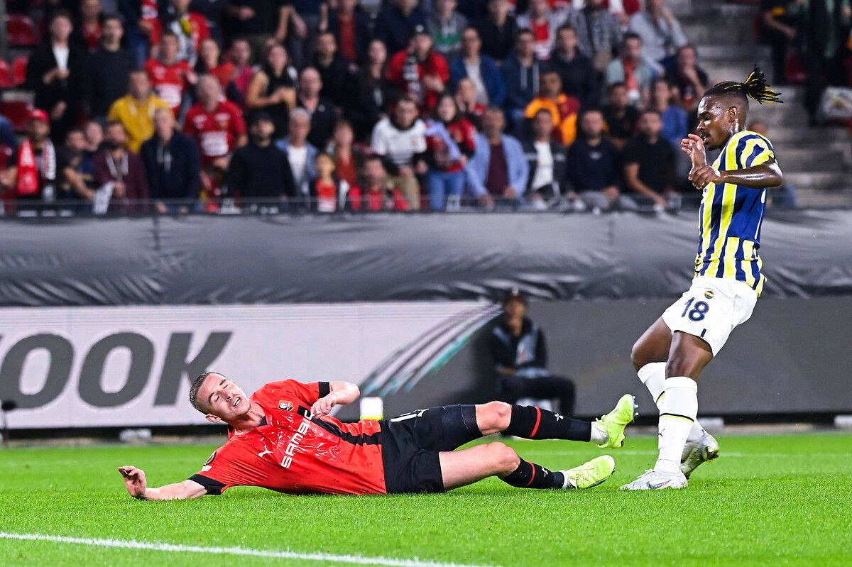 Jorge Jesus Lincoln Henrique'ye kariyerinde ilki yaşattı - Sayfa 5