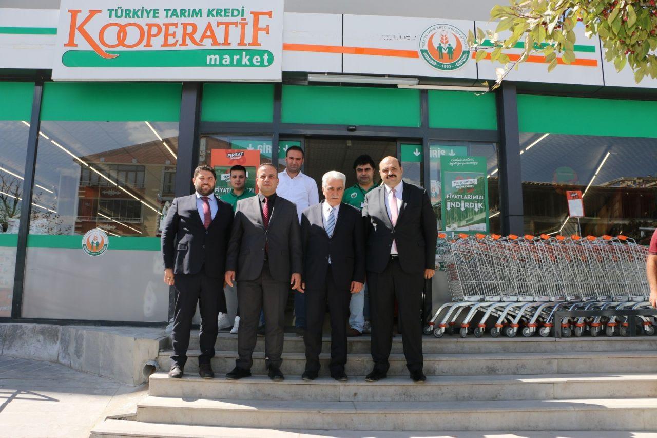 Türkiye’nin en ucuz salkım domatesi Erzurum’da tezgahları süslüyor - Sayfa 5