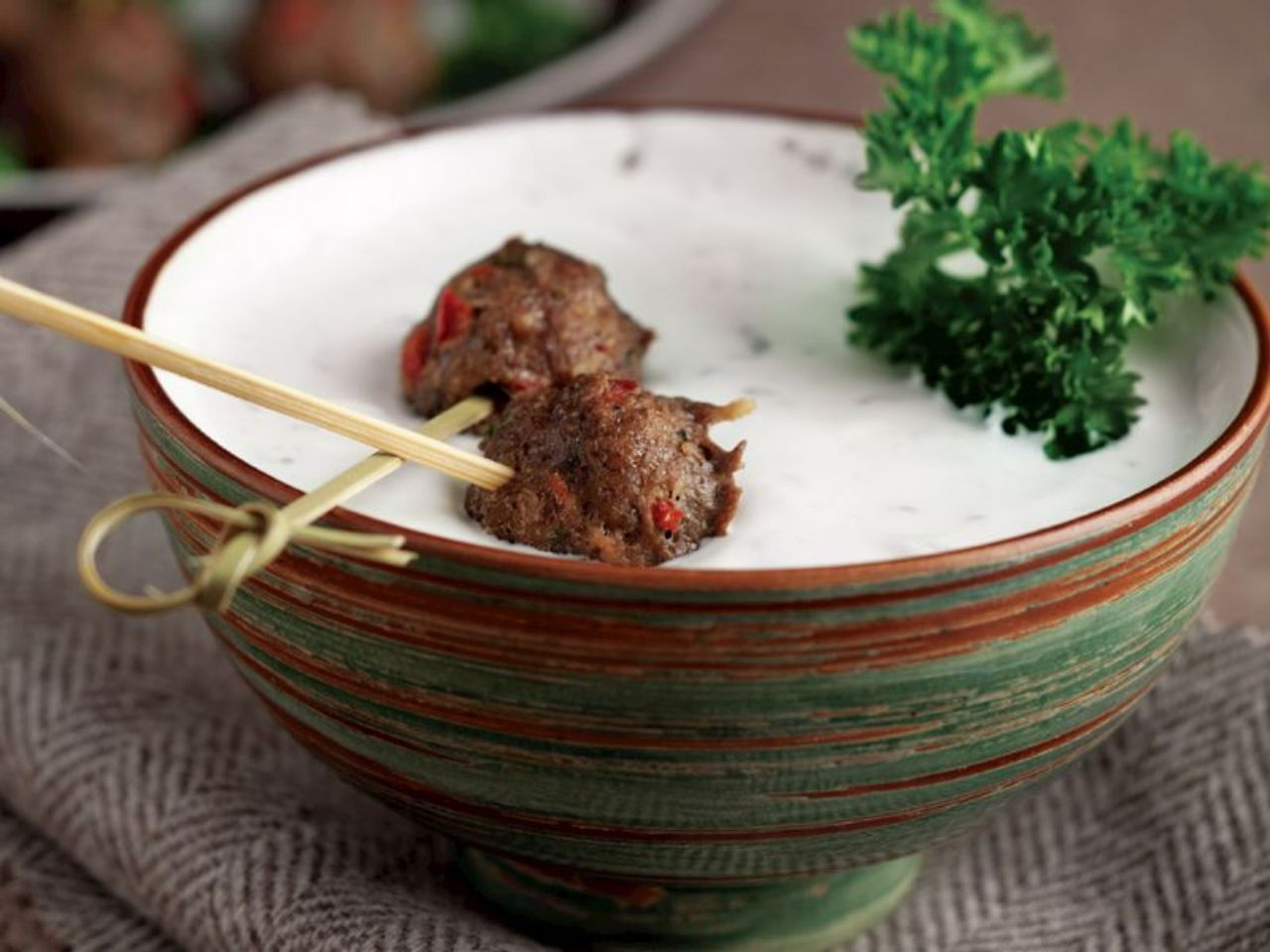 Mezeden içli köfteye, kurabiyeden baklavaya! Yemeğinizin lezzetini taçlandıracak cevizli tarifler - Sayfa 7