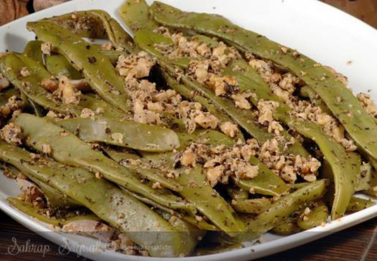 Mezeden içli köfteye, kurabiyeden baklavaya! Yemeğinizin lezzetini taçlandıracak cevizli tarifler - Sayfa 8