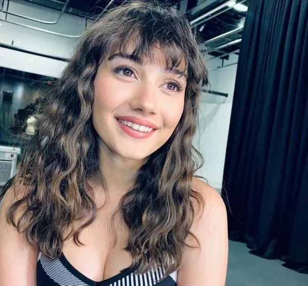 Yasak Elma'da Eski Başrol Geri Dönüyor! Ünlü Oyuncu Kürkçü Dükkanına Dönüyor - Sayfa 13