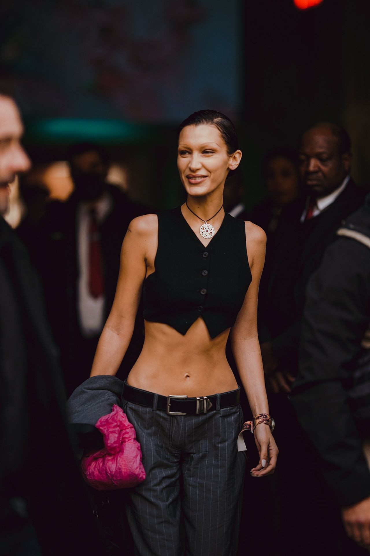 Kemikleri sayılıyor! Bella Hadid'in aşırı zayıf görüntüsü sevenlerini korkuttu - Sayfa 12