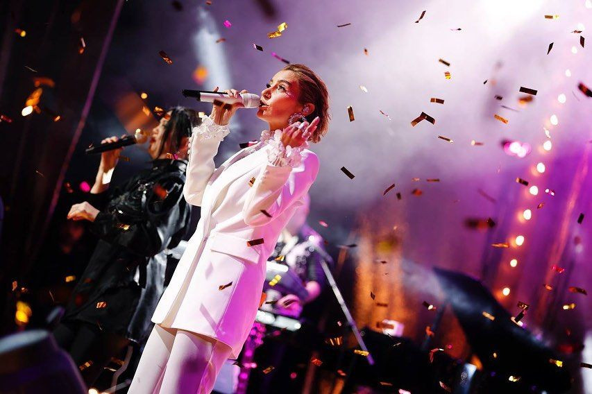 Harbiye'de sahneye çıkan şarkıcı Sıla'nın son hali görenleri şoke etti! İğne ipliğe döndü - Sayfa 13