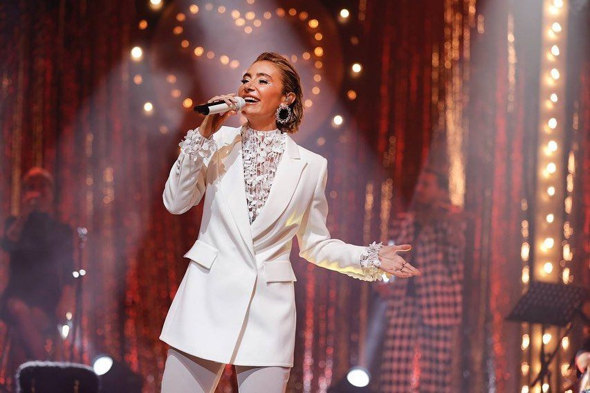 Harbiye'de sahneye çıkan şarkıcı Sıla'nın son hali görenleri şoke etti! İğne ipliğe döndü - Sayfa 14