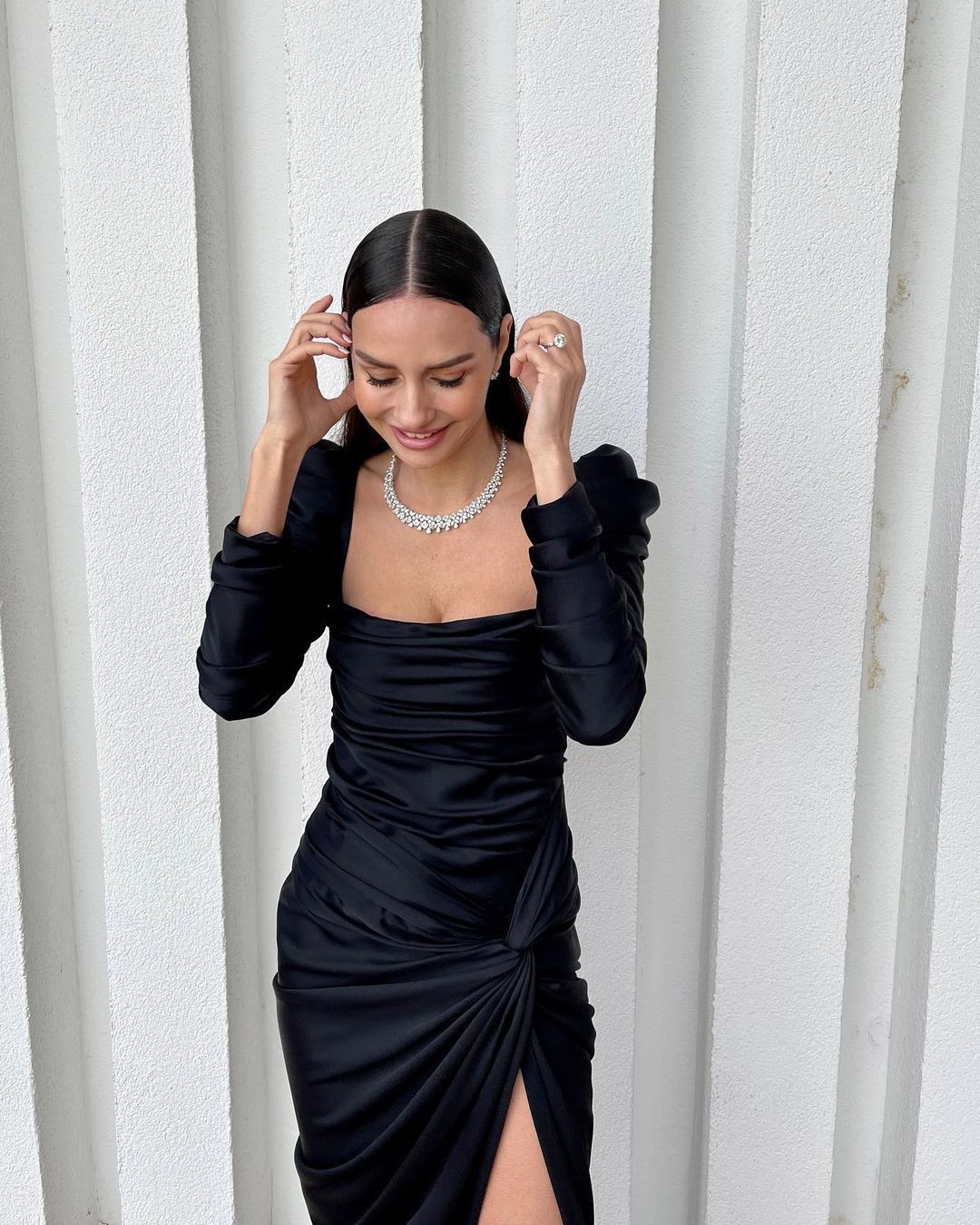 'Pazardan da giyinirim' diyen Yasemin Özilhan alay konusu oldu! Kombinin fiyatı dudak uçuklattı - Sayfa 9