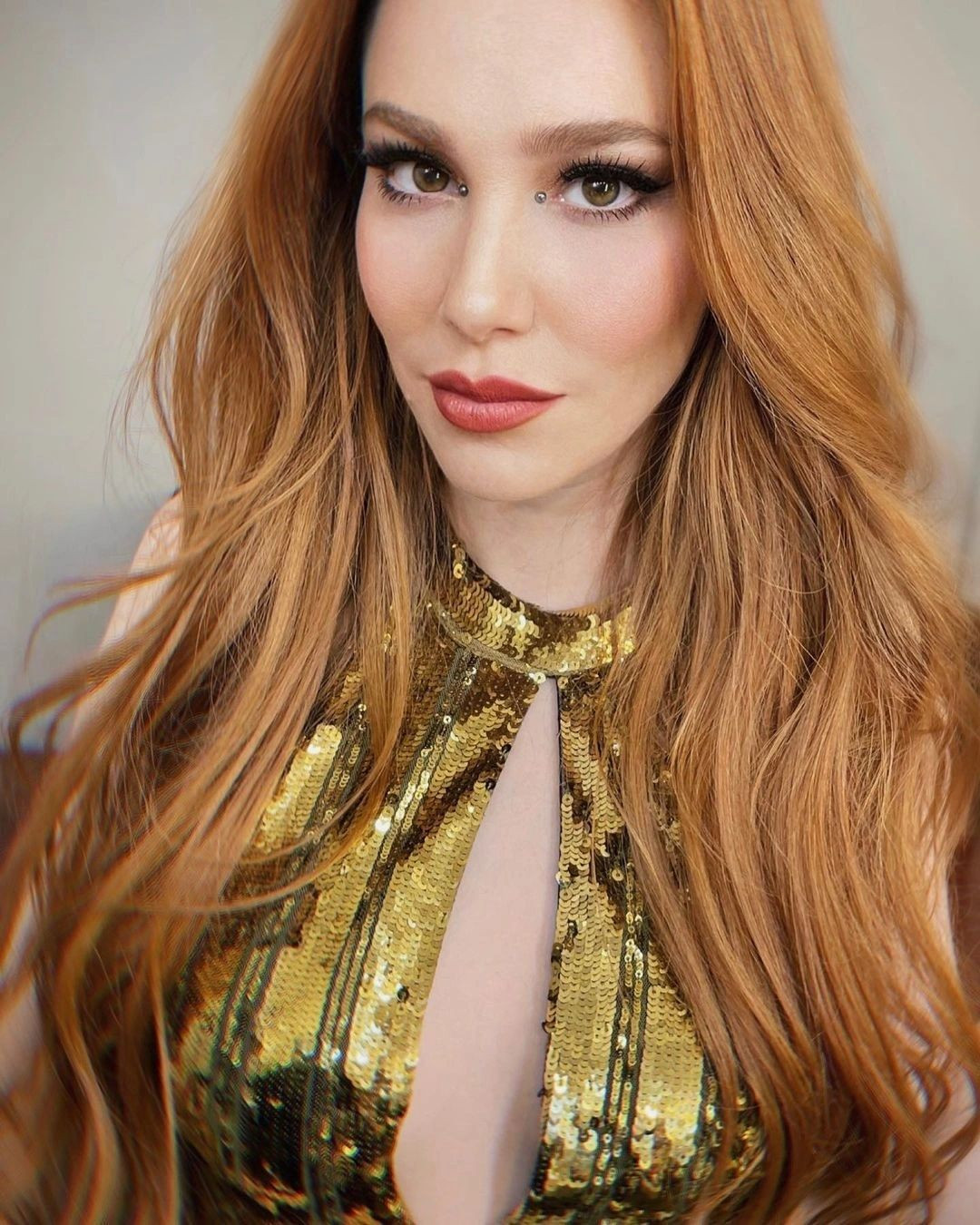 Elçin Sangu Sonunda Ekrana Dönüyor! Sangu'nun Yeni Dizisi Belli Oldu - Sayfa 9