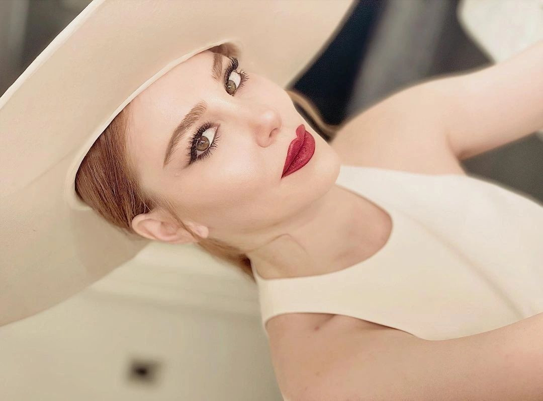 Elçin Sangu Sonunda Ekrana Dönüyor! Sangu'nun Yeni Dizisi Belli Oldu - Sayfa 10