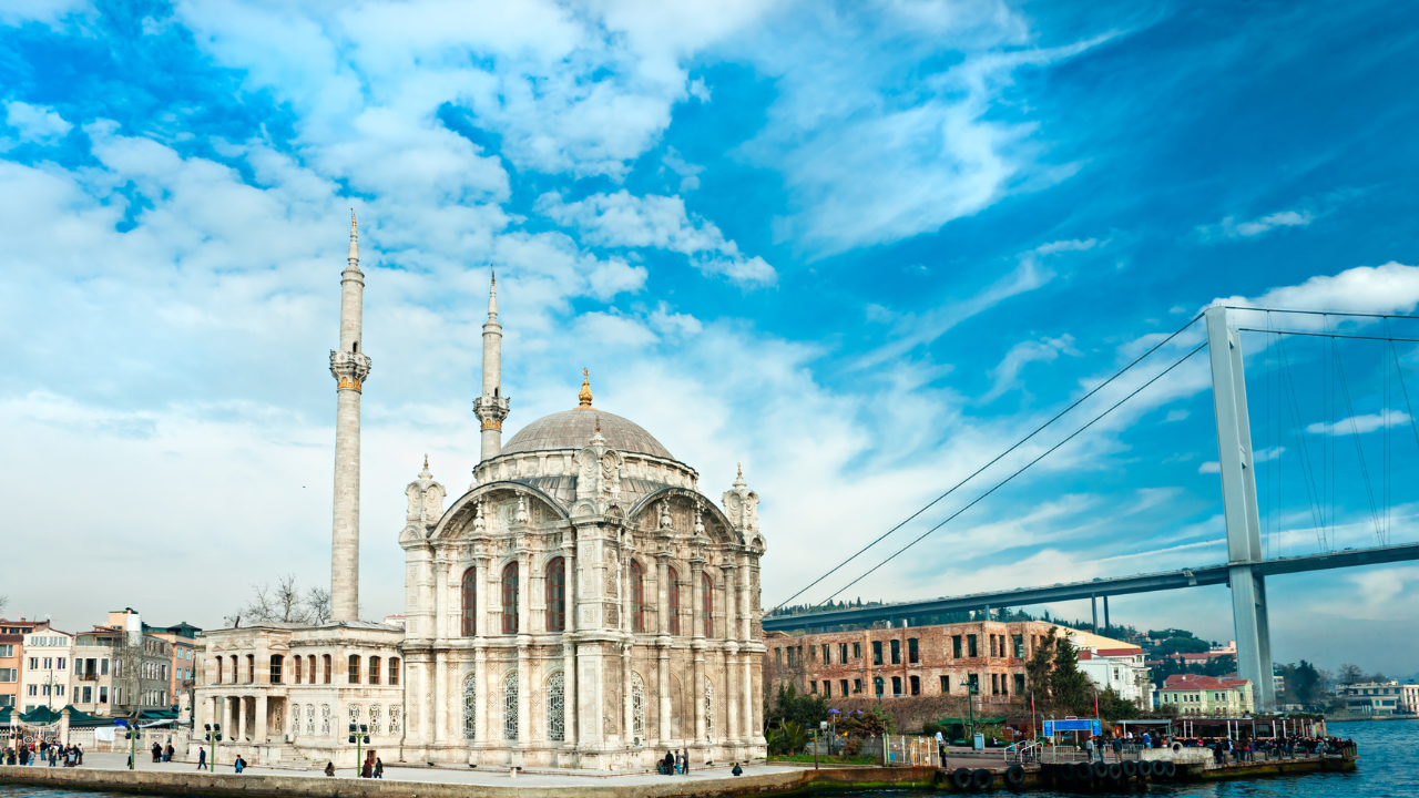 İstanbul’da güneş yüzünü gösterdi! İstanbul hava durumu 10 Ekim Pazartesi - Sayfa 1