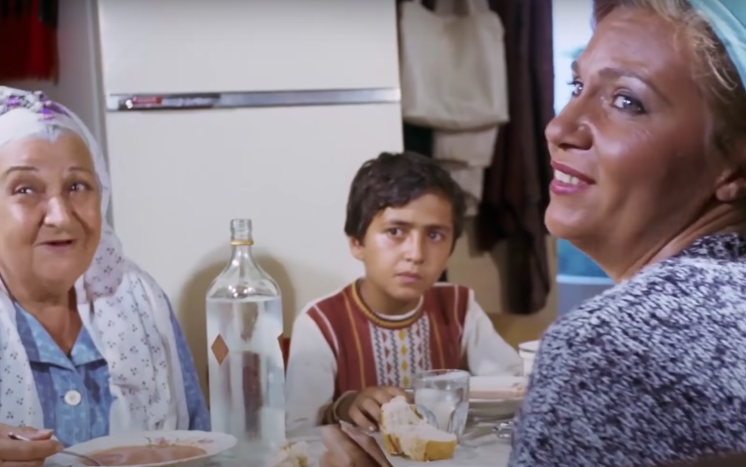 Atla Gel Şaban'ın Zehra'sı Nevra Serezli yıllar sonra ortaya çıktı! Güzelliğiyle kendine hayran bıraktı - Sayfa 13