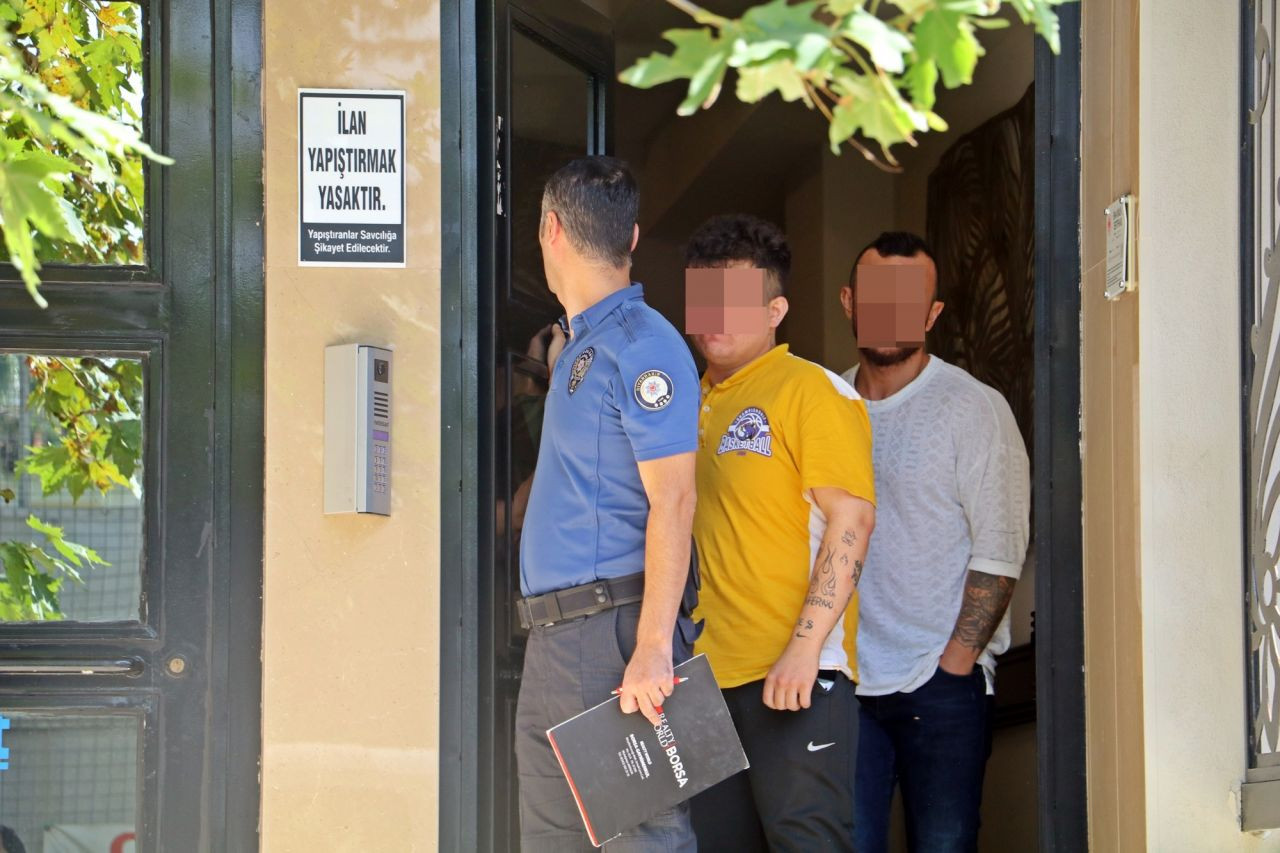 Öğretmeninin evinde sır ölüm! Üst kısmı çıplak, kıyafetleri ıslak bulundu... - Sayfa 10