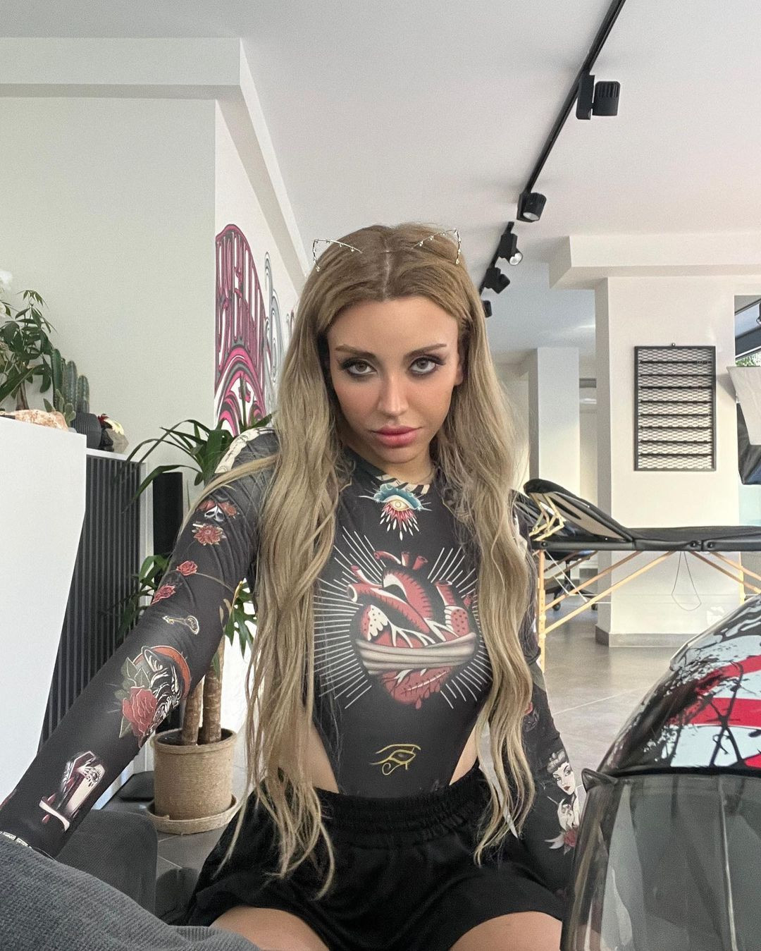 Cinsiyet değiştiren Mika Can Raun'un estetiksiz fotoğrafları ortaya çıktı! İşte eski hali... - Sayfa 21