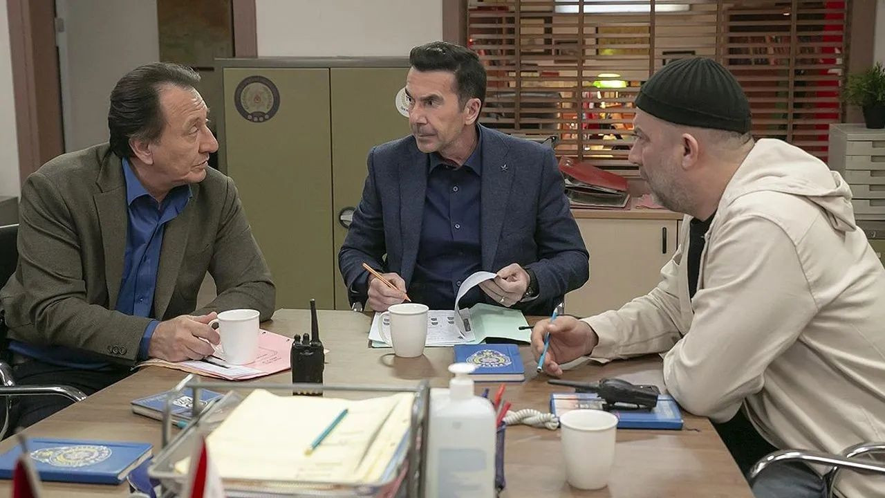 Arka Sokaklar Dizisi Yeni Bölümde Efsane Geri Dönüyor! - Sayfa 9