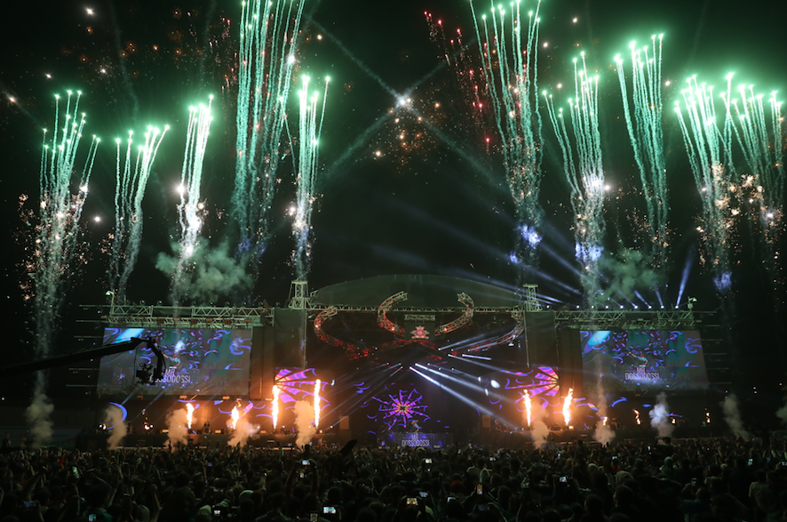 Şırnak Cizre'de on binlerce kişi konser ve DJ performansıyla eğlendi - Sayfa 16