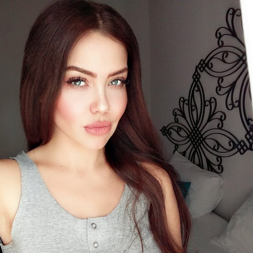 Yok böyle değişim! Bir döneme damga vuran şarkıcı Lara estetiksiz haliyle gündem oldu - Sayfa 14