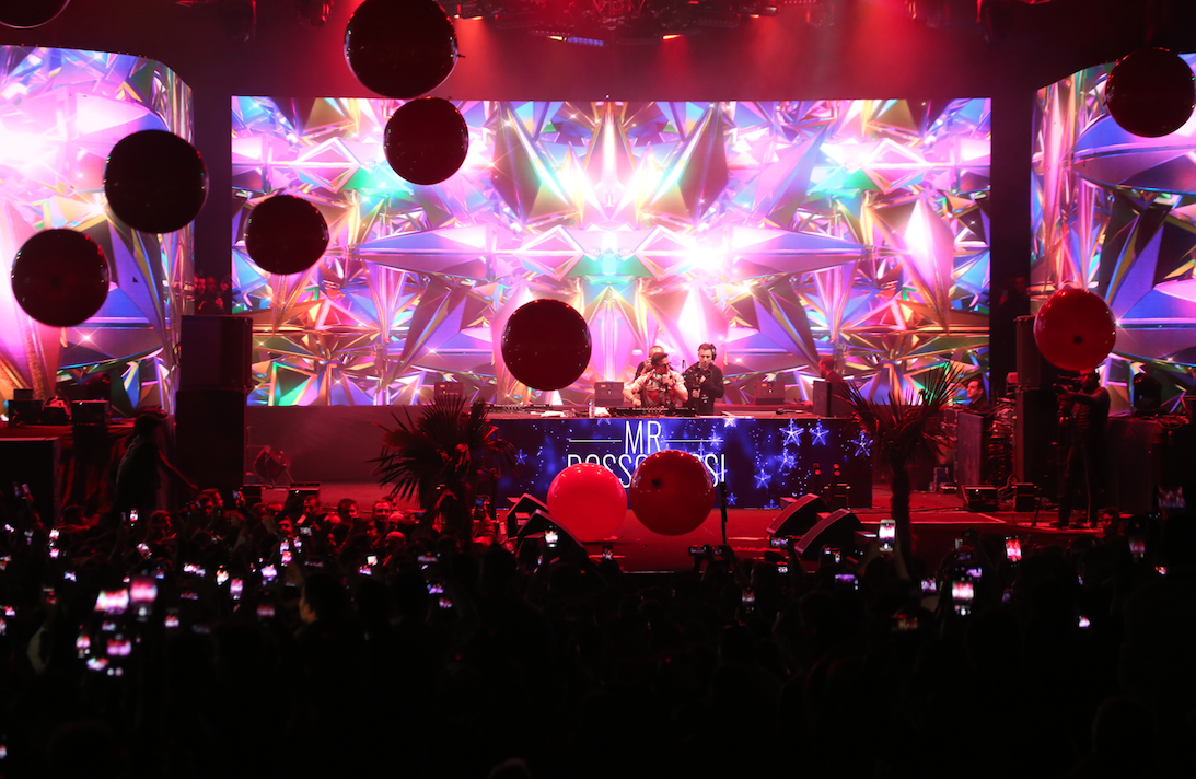 120 bin kişi Mustafa Sandal'ı canlı dinledi! ''Hayal etsem, böyle bir etkinlik olacağı aklıma gelmezdi'' - Sayfa 16