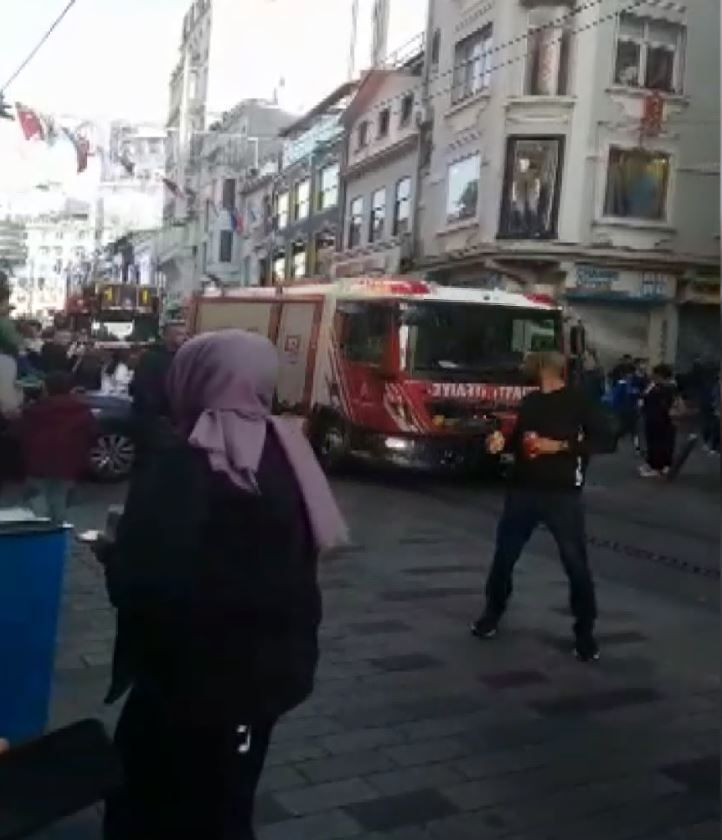 Taksim'de patlama! İşte olay yerinden ilk görüntüler - Sayfa 7