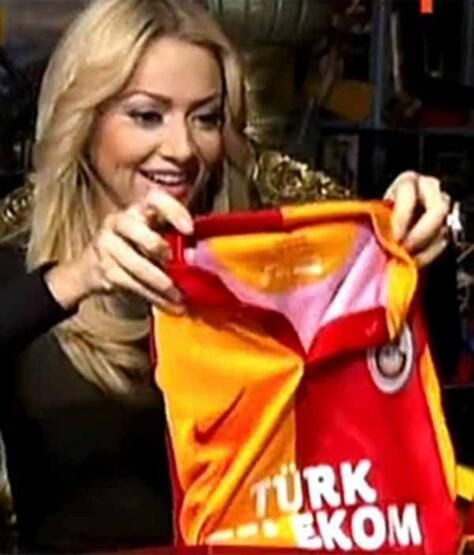 Oyuncu, şarkıcı, manken... Bakın hangi takımı tutuyorlar... - Sayfa 15