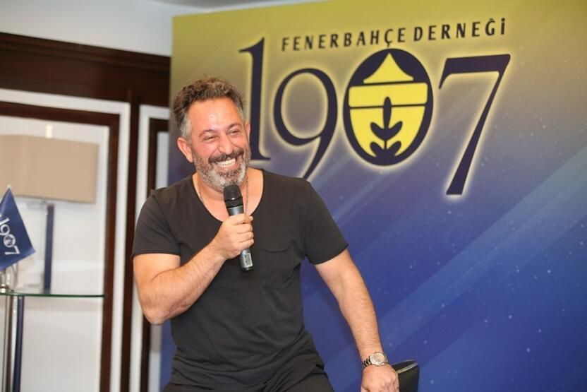 Oyuncu, şarkıcı, manken... Bakın hangi takımı tutuyorlar... - Sayfa 23