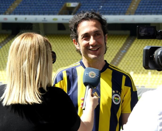 Oyuncu, şarkıcı, manken... Bakın hangi takımı tutuyorlar... - Sayfa 40