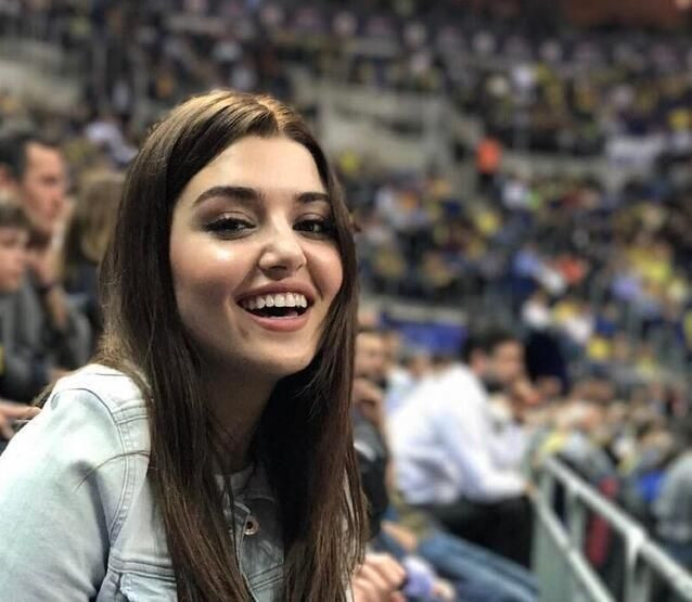 Oyuncu, şarkıcı, manken... Bakın hangi takımı tutuyorlar... - Sayfa 69